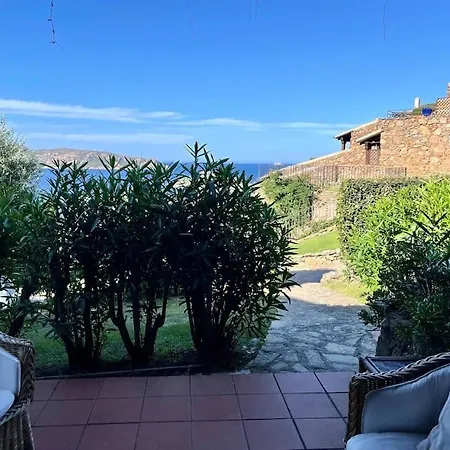 Punta Est Bilocale Giardino Vista Mare *