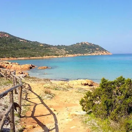 Punta Est Bilocale Giardino Vista Mare