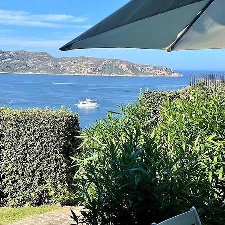 Punta Est Bilocale Giardino Vista Mare